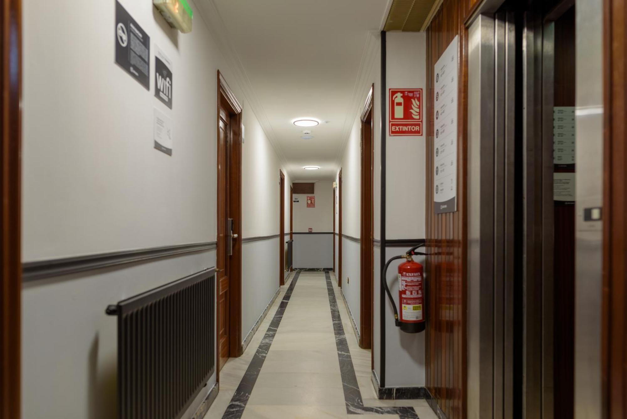 Hotel Alda Centro Pontevedra Kültér fotó