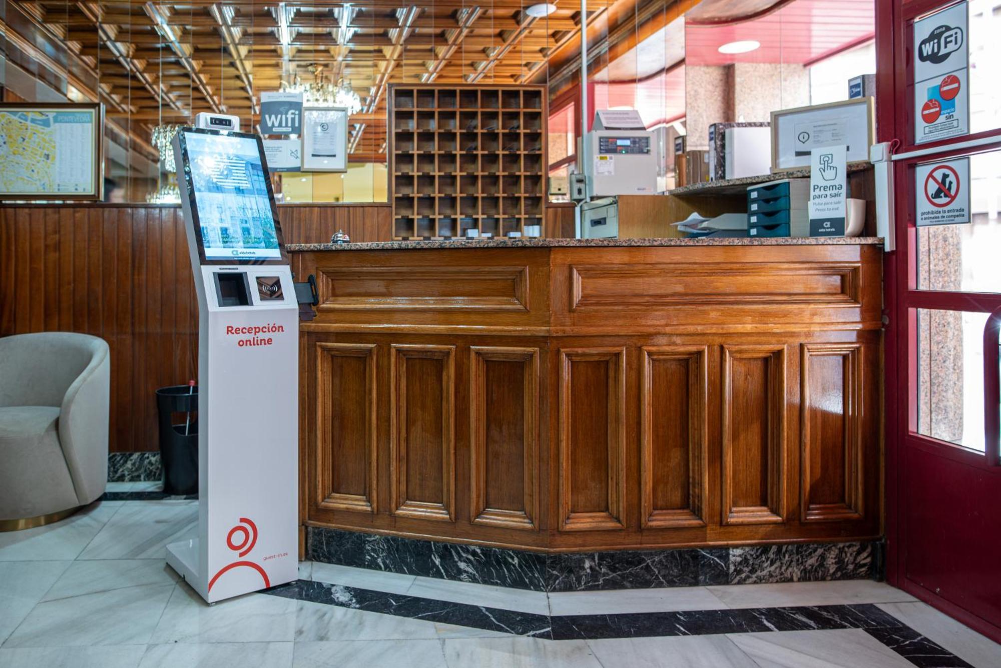 Hotel Alda Centro Pontevedra Kültér fotó