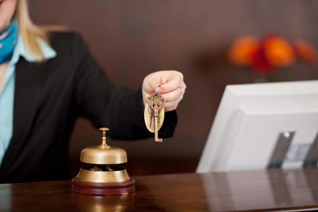 Hotel Alda Centro Pontevedra Kültér fotó